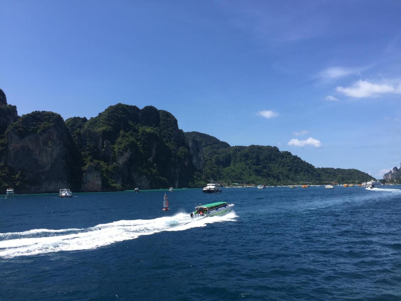 Phi Phi Sea And Hill Resort Экстерьер фото