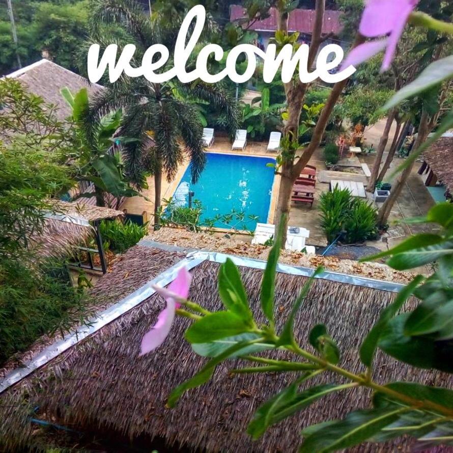 Phi Phi Sea And Hill Resort Экстерьер фото